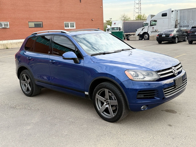 2017 Volkswagen Touareg AWD 4dr Wolfsburg Edition in Cars & Trucks in Mississauga / Peel Region - Image 4
