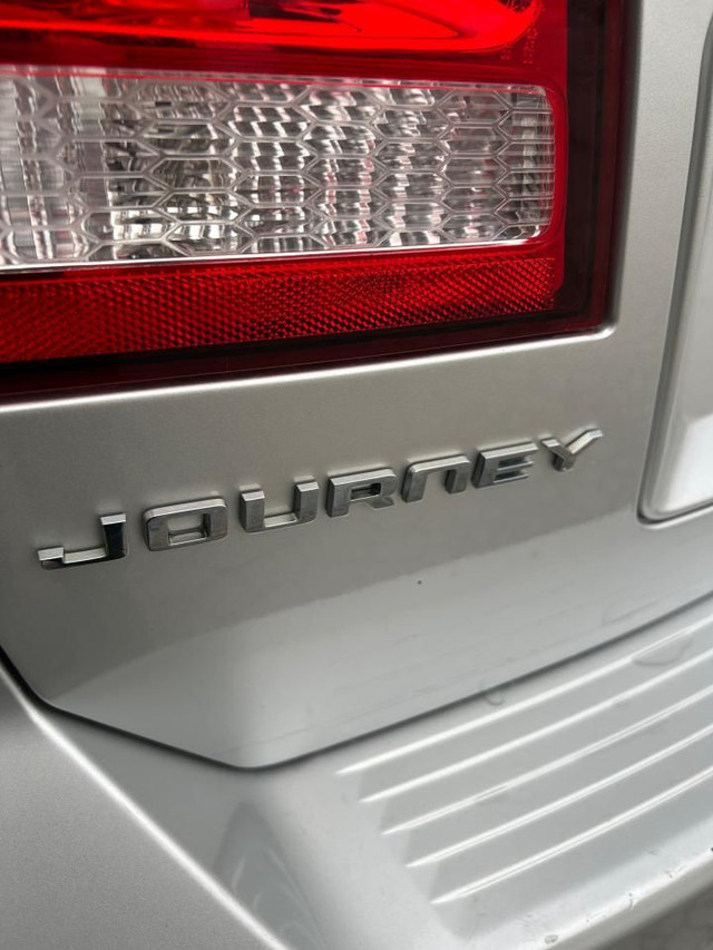 2011 Dodge Journey FWD 4DR SXT in Cars & Trucks in London - Image 3