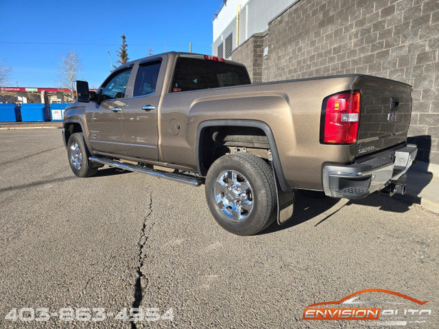 2015 GMC SIERRA 2500HD SLT DOUBLE CAB 6.6L DURAMAX DIESEL *2WD*  in Cars & Trucks in Calgary - Image 4