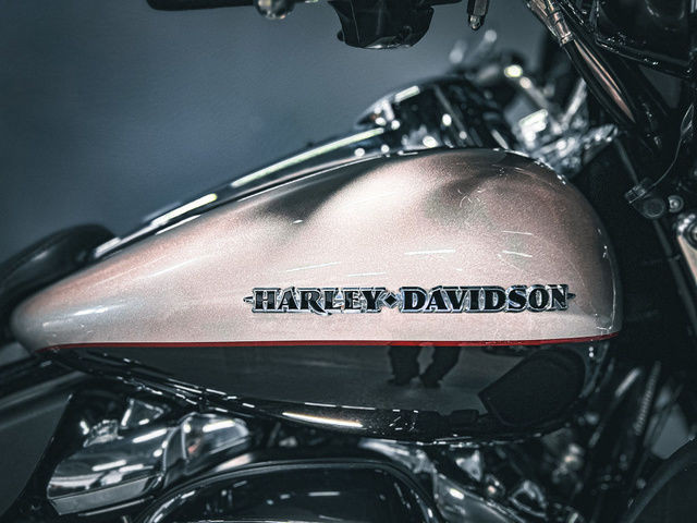 2018 Harley-Davidson FLHTK - Ultra Limited in Touring in Oshawa / Durham Region - Image 3