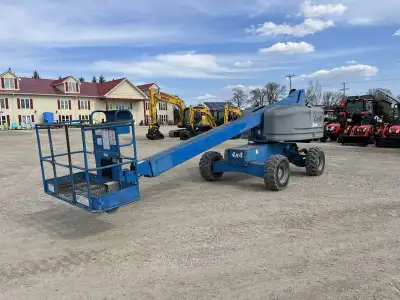 2006 Genie S-40 straight boom. This boom lift has a platform height of 40 feet giving 46 feet workin...