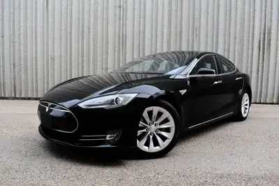 2015 TESLA MODEL S | Certified | Navigation, Backup camera, power options package, a/c and so much m...