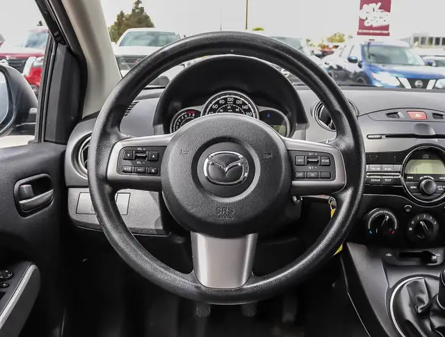 2012 Mazda Mazda2 GX in Cars & Trucks in Oakville / Halton Region - Image 11