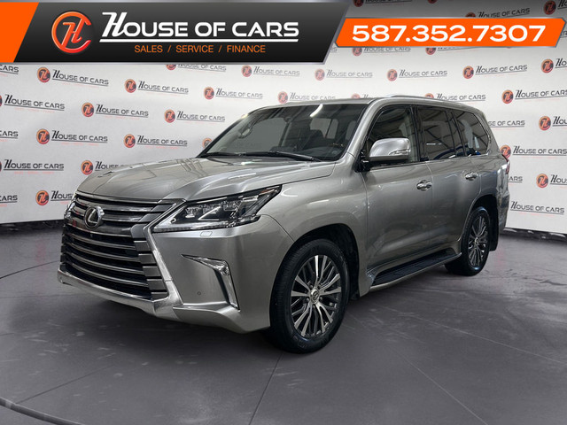 2016 Lexus LX 570 4WD / Entertainment System / Sunroof in Cars & Trucks in Calgary
