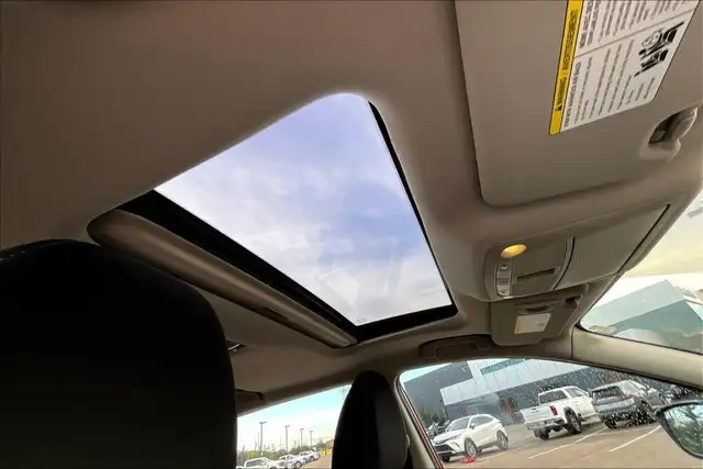 2018 Nissan Qashqai AWD SV in Cars & Trucks in Edmonton - Image 22
