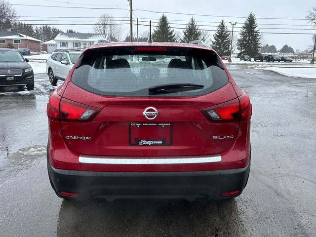  2017 Nissan Qashqai SL AWD/ROOF/LEATHER/NAV CALL NAPANEE 613-35 in Cars & Trucks in Belleville - Image 4