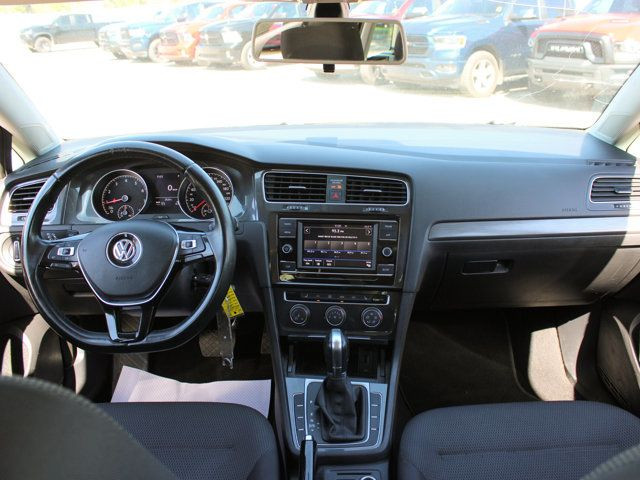 2019 Volkswagen Golf SportWagen in Cars & Trucks in Calgary - Image 3