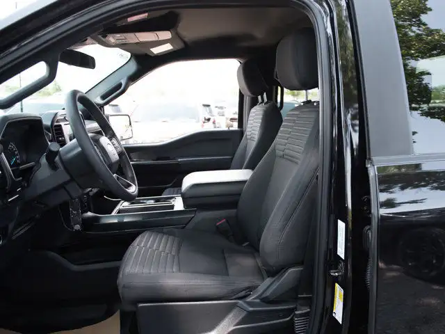 2023 Ford F-150 2.7L, Trailer Tow Pkg, STX Appearance Pkg in Cars & Trucks in Calgary - Image 3