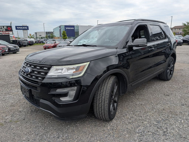 2017 Ford Explorer XLT 4WD | 7 PASSENGER | SUNRROF | CAMERA in Cars & Trucks in London - Image 2