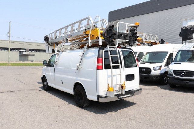 2010 Chevrolet Express 3500 Allonge a Nacelle RHL37 in Cars & Trucks in Laval / North Shore - Image 3