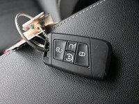 he 2024 Volkswagen Tiguan Comfortline is a versatile and refined compact SUV, powered by a 2.0L engi... (image 4)