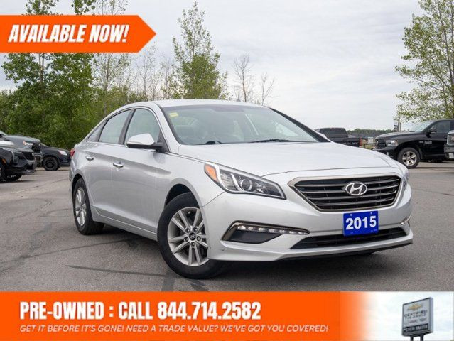 2015 Hyundai Sonata 2.4L GLS - Heated Rear Seats Keyless Entry in Cars & Trucks in Belleville