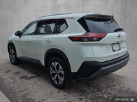 Navigate your everyday in Ottawa and beyond with confidence in this 2021 Nissan Rogue SV, a modern S... (image 1)