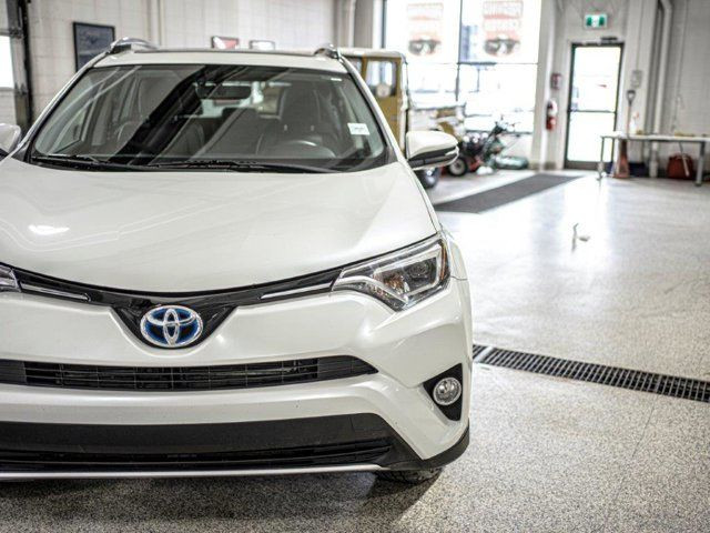  2016 Toyota RAV4 Hybrid Limited in Cars & Trucks in Calgary - Image 3