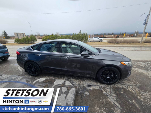 2020 Ford Fusion SE in Cars & Trucks in St. Albert - Image 4