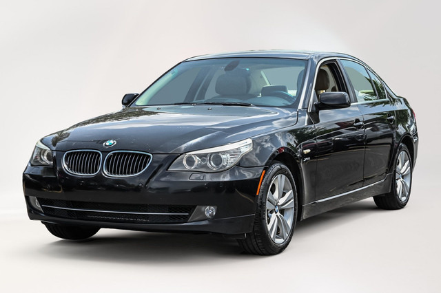 2009 BMW 5 Series 528i xDrive*Toit*Cuir*Tres propre Xdrive*Cuir* in Cars & Trucks in City of Montréal