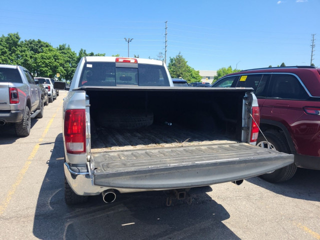 2011 Ram 1500 4WD Quad Cab 140.5" SLT in Cars & Trucks in City of Toronto - Image 4