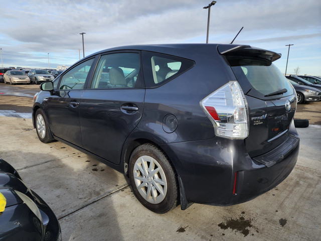 2014 Toyota Prius v Hybrid: Backup Cam*Well Maintained in Cars & Trucks in Calgary - Image 4