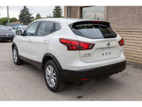 GREAT SERVICE HISTORY! - Heated Seats - Backup Camera - Bluetooth - Heated Steering Wheel - Dual Zon... (image 5)