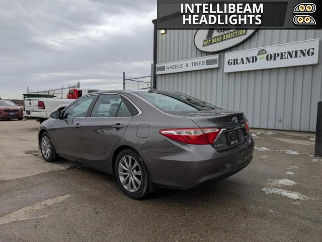 2015 Toyota Camry HYBRID | HYBRID | RELIABLE | in Cars & Trucks in London - Image 3