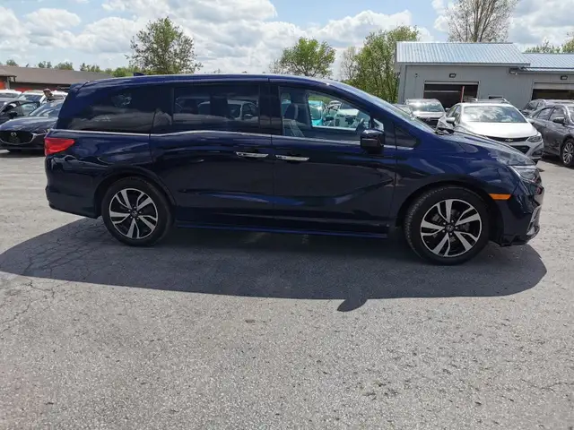 2018 Honda Odyssey Touring dans Autos et camions dans Belleville - Image 5