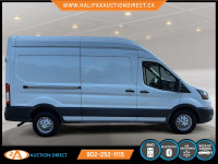 AWD ALL WHEEL DRIVE ! BACK UP CAMERA!POWER OPTIONS!HIGH ROOF!AC!BLUETOOTH.VOICE RECOGNITION.WALK THR... (image 3)