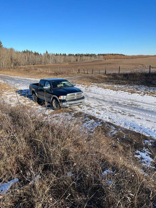 2011 RAM 1500 Laramie in Cars & Trucks in Prince Albert - Image 3