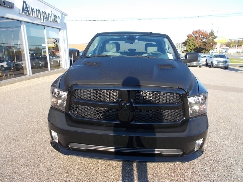 2022 Ram 1500 Classic NIGHT EDITION