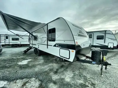 Winnebago Industries Towables M-Series travel trailer 2326RK highlights: 64in.in. Jack-Knife Sofa Pr...
