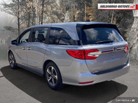 Engine: Gas V-6 3.5L L/100Km City: 12.6 L/100Km Hwy: 8.4 Safety Equipment ABS And Driveline Traction... (image 2)