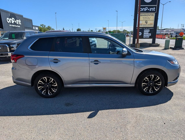 2018 Mitsubishi Outlander PHEV GT | NO ACCIDENTS | FULL ELECTRIC in Cars & Trucks in Winnipeg - Image 3