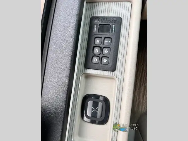 2023 Entegra Coach Cornerstone 45B 605 h.p. 26K Miles in RVs & Motorhomes in Moncton - Image 81