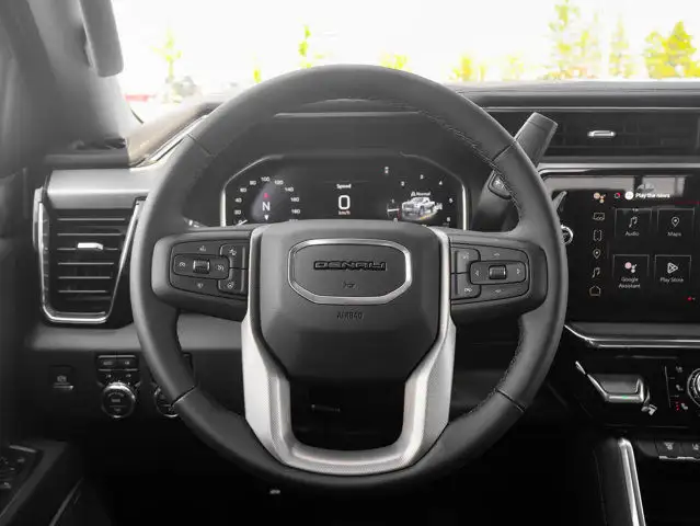2025 GMC Sierra 3500HD Denali dans Autos et camions dans Comté de Strathcona - Image 21