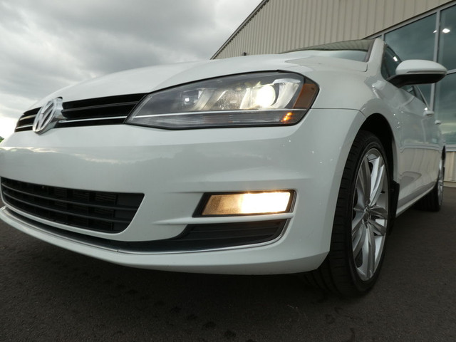  2016 Volkswagen Golf Highline, Leather, Sunroof, Low KM's in Cars & Trucks in Moncton - Image 3