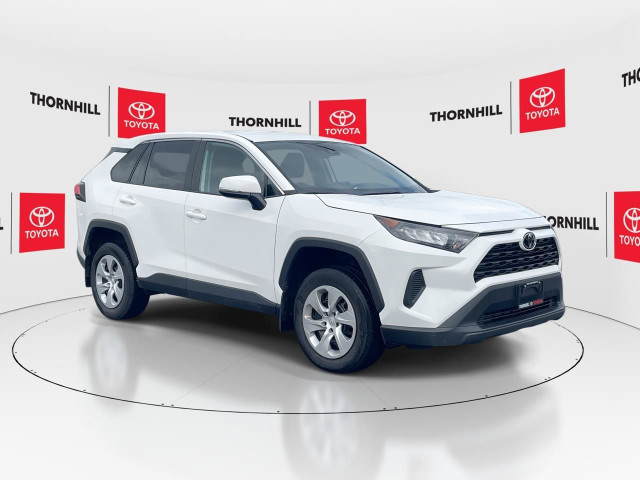 2022 Toyota RAV4 LE NEW ALIGNMENT,NEW OIL CHANGE,1 OWNER in Cars & Trucks in City of Toronto