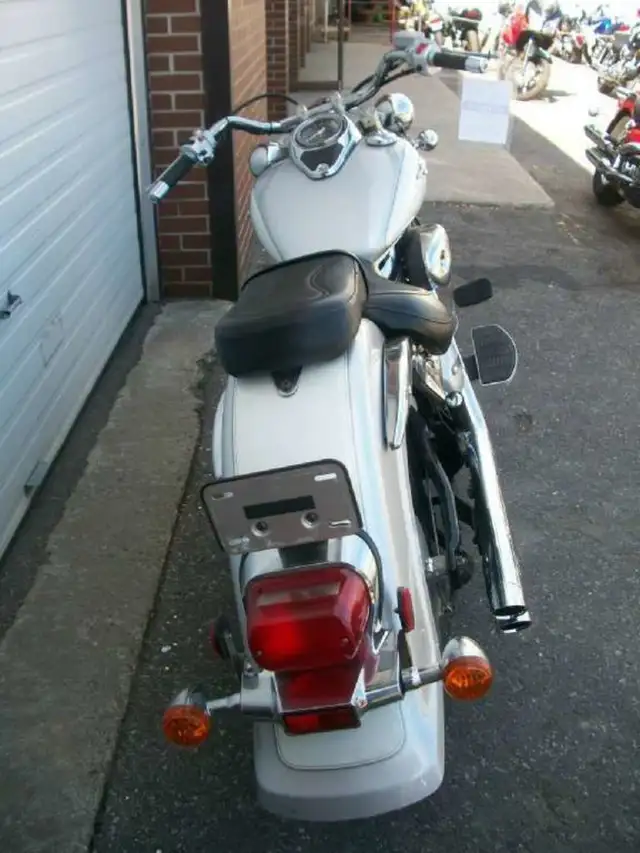 2007 Suzuki Boulevard C50 in Street, Cruisers & Choppers in City of Toronto - Image 6
