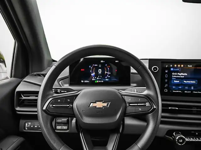 2024 Chevrolet Silverado EV 4WT in Cars & Trucks in City of Montréal - Image 14