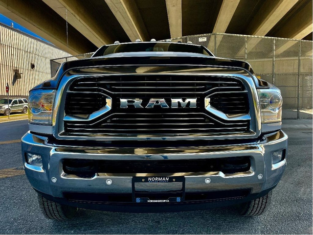 2017 Ram 3500 Limited MEGA CAB DRW 4WD DIESEL AISIN NAV 5TH PKG in Cars & Trucks in Delta/Surrey/Langley - Image 2