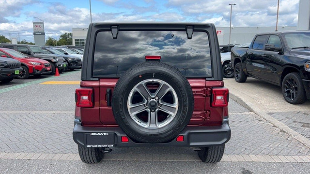 2022 Jeep Wrangler Unlimited Unlimited Sahara 4x4 in Cars & Trucks in Ottawa - Image 4