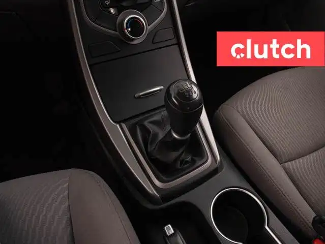 2016 Hyundai Elantra L USB Input, AUX Input, 12V Outlet in Cars & Trucks in City of Toronto - Image 30