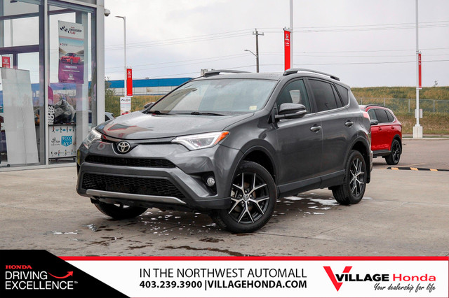 2018 Toyota RAV4 SE in Cars & Trucks in Calgary