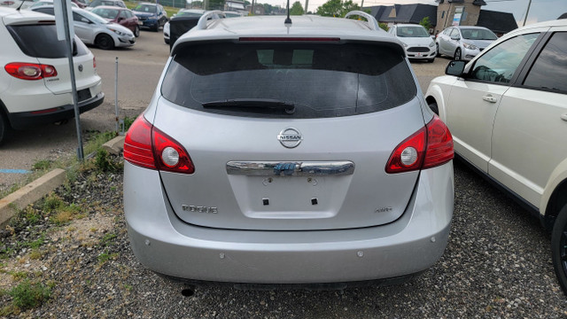 2013 Nissan Rogue in Cars & Trucks in Kitchener / Waterloo - Image 4
