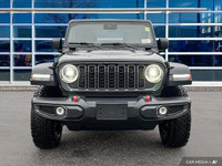 This Jeep Wrangler has a trusty Regular Unleaded V-6 3.6 L/220 engine powering this Manual transmiss... (image 9)