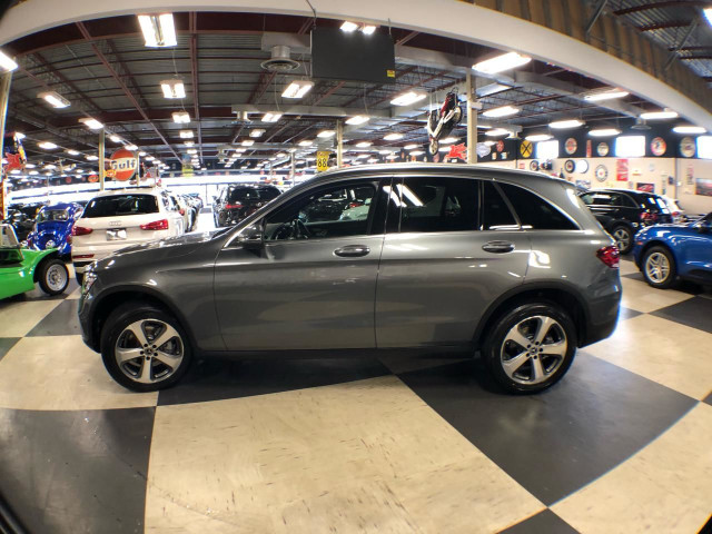 2021 Mercedes-Benz GLC-Class 300 4MATIC LEATHER PAN/ROOF NAVI B/ in Cars & Trucks in City of Toronto - Image 4