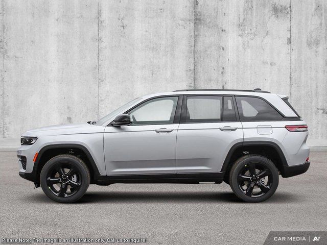 2025 Jeep Grand Cherokee Altitude in Cars & Trucks in Prince George - Image 4