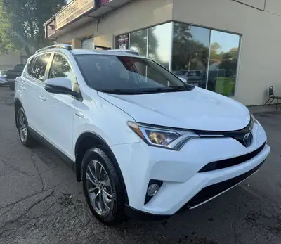 **CARS TRUCKS SUV 4X4 VAN AWD EDMONTON FINANCING AVAILABLE EASY FINANCING ** 2018 Toyota RAV4 Hybrid...