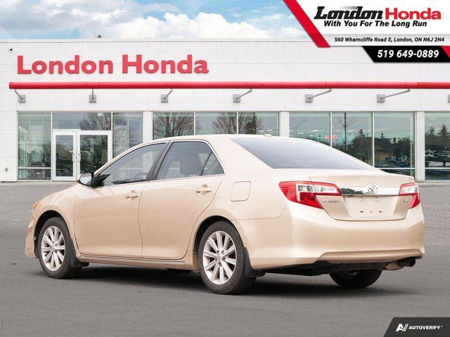 2012 Toyota Camry XLE |Clean Carfax| Full Service History at in Cars & Trucks in London - Image 4