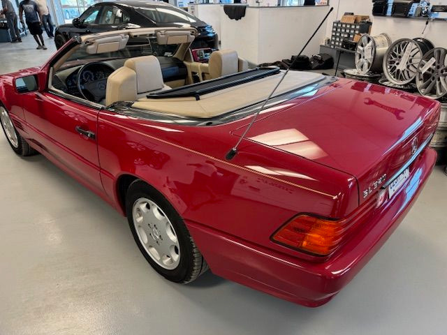 1995 Mercedes-Benz SL Class 3.2L, Just in for sale at Pic N Save in Cars & Trucks in Hamilton - Image 3