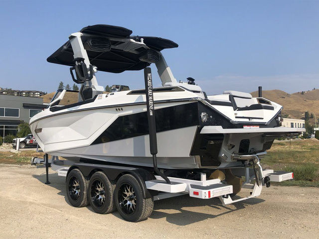 2023 Nautique G23 Paragon in Powerboats & Motorboats in St. Albert - Image 4