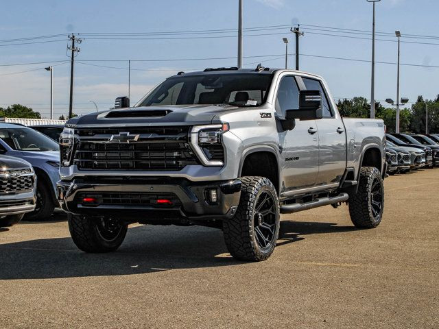 2025 Chevrolet Silverado 3500HD LT | 3in RC Lift | 22in Fuel in Cars & Trucks in Edmonton - Image 4